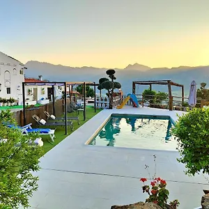 Сasa de vacaciones Con Maravillosas Vistas, Bbq Y Piscina, Ronda